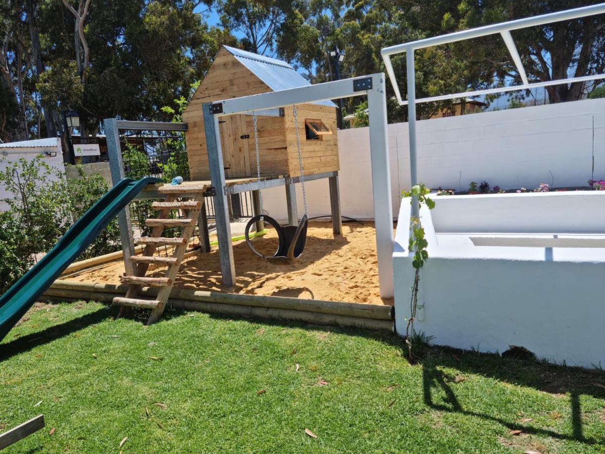 Greenhouse Accommodation Тулбаг Екстериор снимка